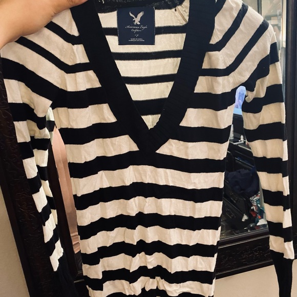 Long sleeved (2) - Picture 1 of 8